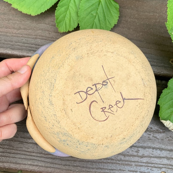 Vintage Depot Creek Pottery Quirky Handmade Artisan Pottery Hands Holding Bowl - Picture 6 of 12